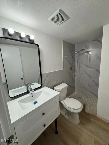 $1,450 | 2828 Jackson Street, Unit I3, Fort Myers, FL 33901