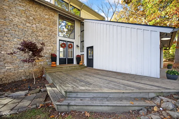 $625,000 | 9428 South Harbour Pointe Drive, Bloomington, IN 47401