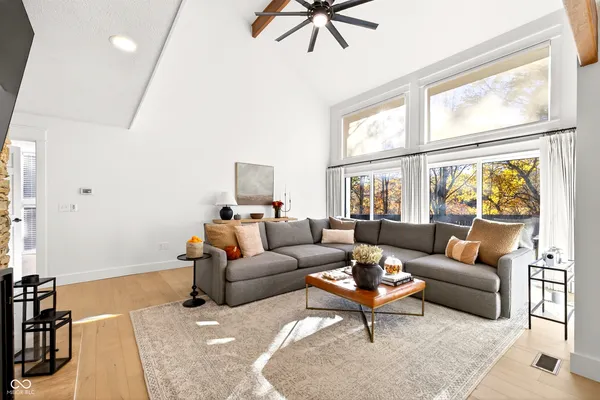 $625,000 | 9428 South Harbour Pointe Drive, Bloomington, IN 47401