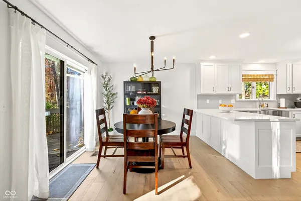 $625,000 | 9428 South Harbour Pointe Drive, Bloomington, IN 47401