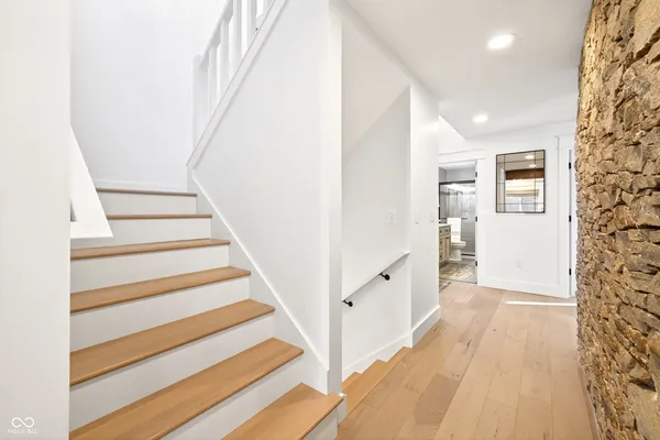 $625,000 | 9428 South Harbour Pointe Drive, Bloomington, IN 47401