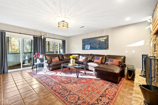 $625,000 | 9428 South Harbour Pointe Drive, Bloomington, IN 47401