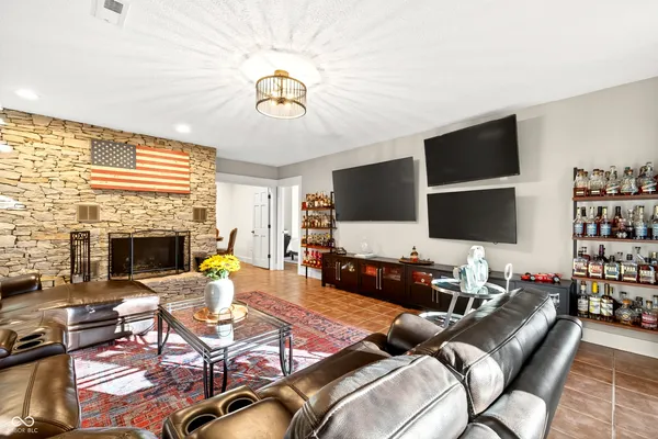 $625,000 | 9428 South Harbour Pointe Drive, Bloomington, IN 47401