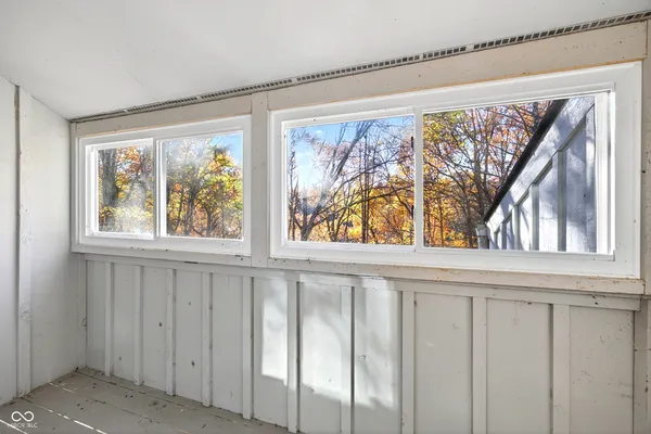 $625,000 | 9428 South Harbour Pointe Drive, Bloomington, IN 47401