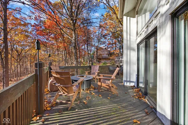 $625,000 | 9428 South Harbour Pointe Drive, Bloomington, IN 47401