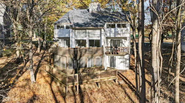 $625,000 | 9428 South Harbour Pointe Drive, Bloomington, IN 47401