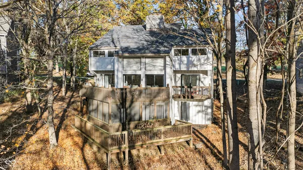 $625,000 | 9428 South Harbour Pointe Drive, Bloomington, IN 47401