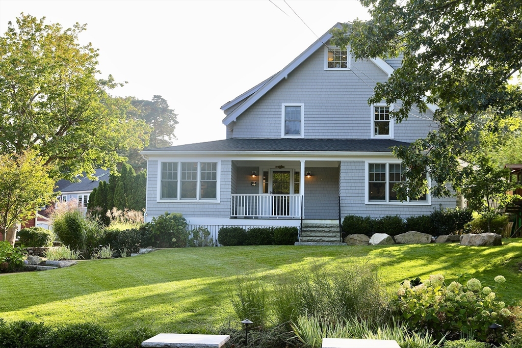 15 Littles Point Road Swampscott, MA 01907 - Photo 2 of 41 Gallery Image 2