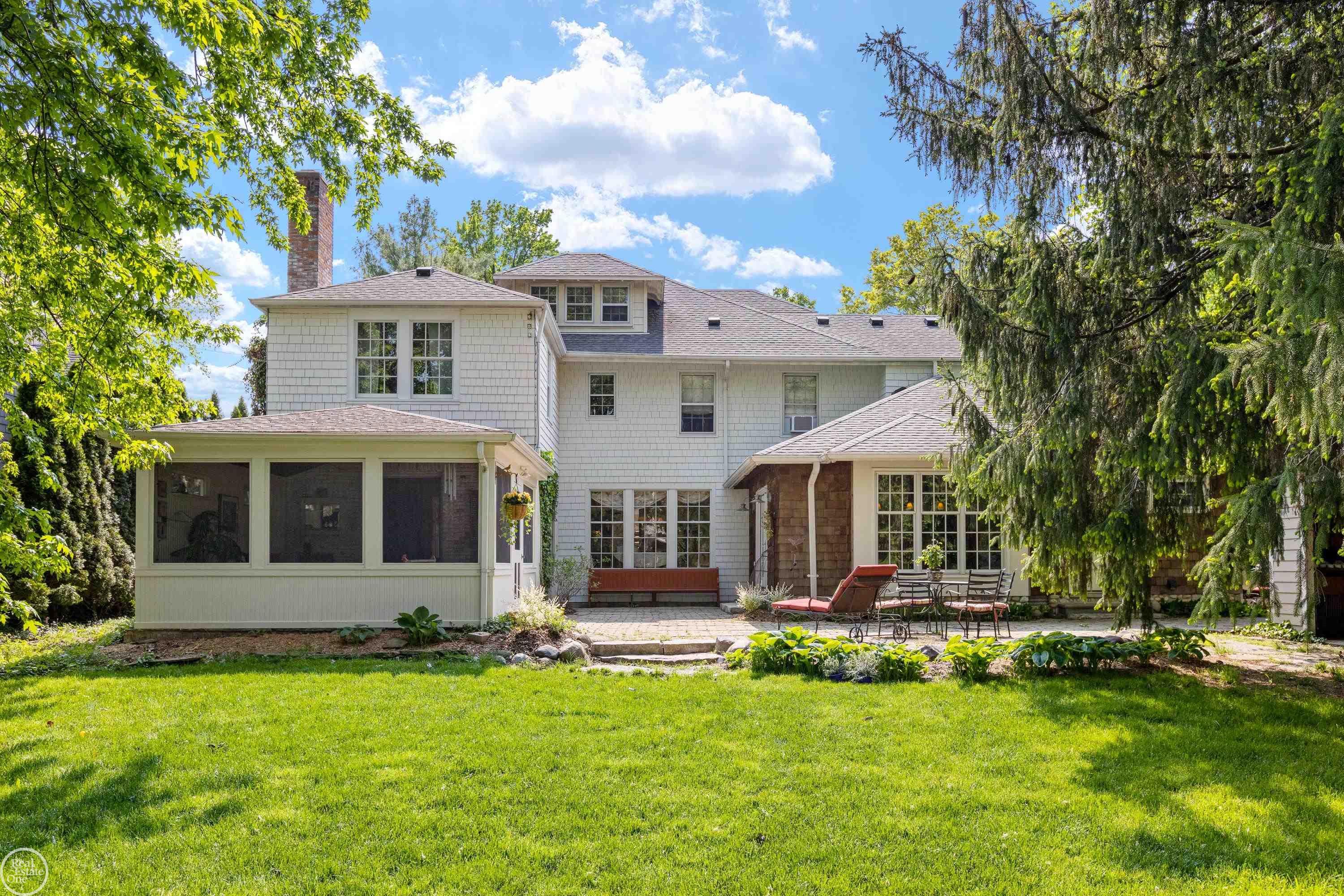 492 Rivard Boulevard Grosse Pointe, MI 48230 - Photo 60 of 81 50110851-59.JPG