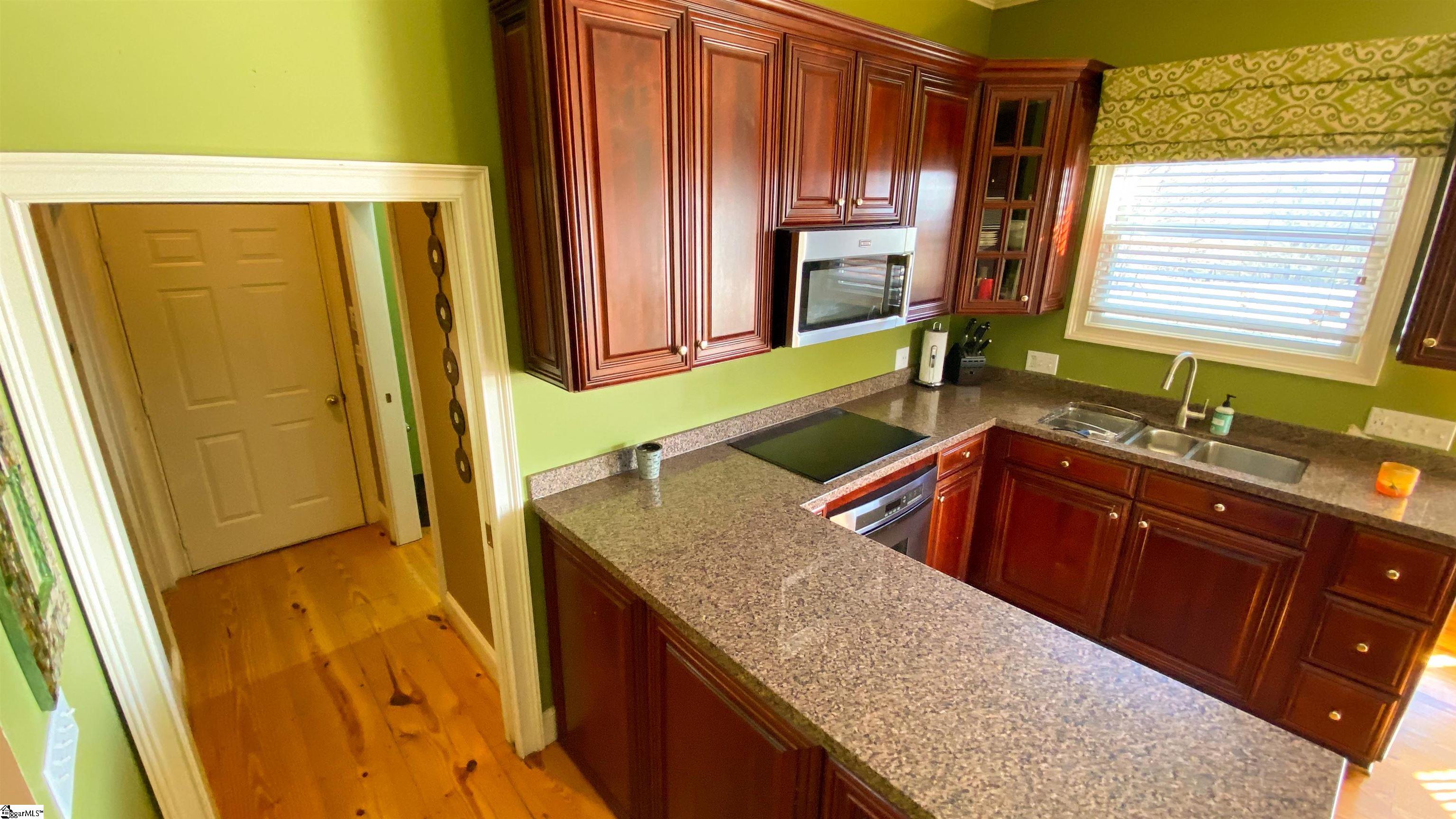 609 Ballard Road Williamston, SC 29697 - Photo 10 of 36