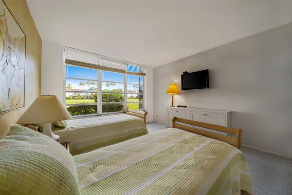 $2,450 | 801 Cypress Boulevard, Unit 107C, Pompano Beach, FL 33069