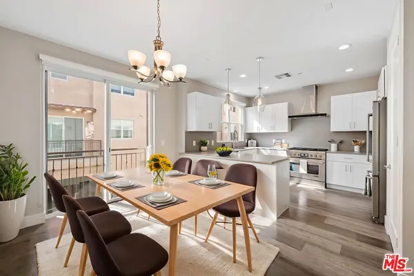 $6,695 | 4412 Paxton Place, Calabasas, CA 91302