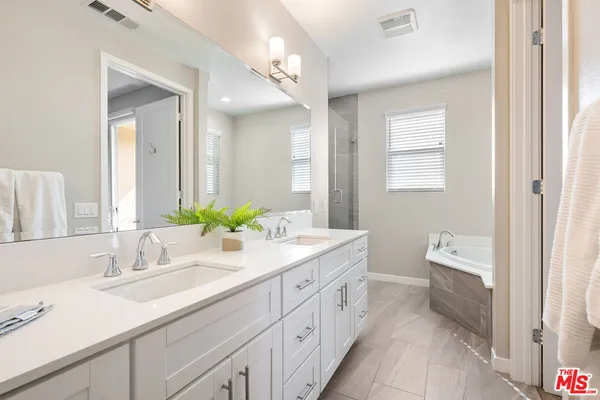 $6,695 | 4412 Paxton Place, Calabasas, CA 91302