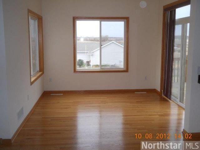 544 Kreuziger Road Roberts, WI 54023 - Photo 3 of 15