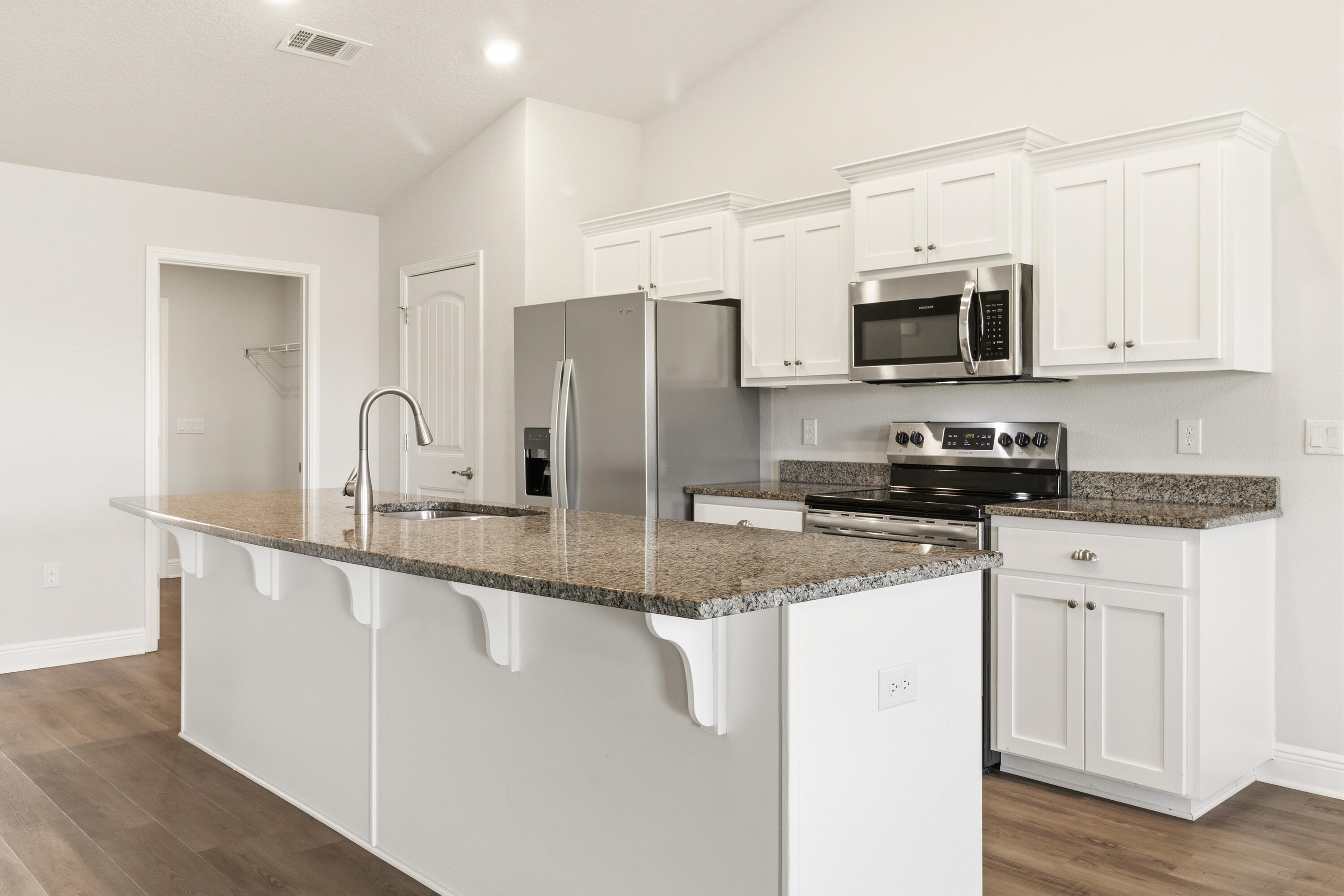 9819 Shangri La West Road Milton, FL 32583 - Photo 5 of 47 untitled-8906