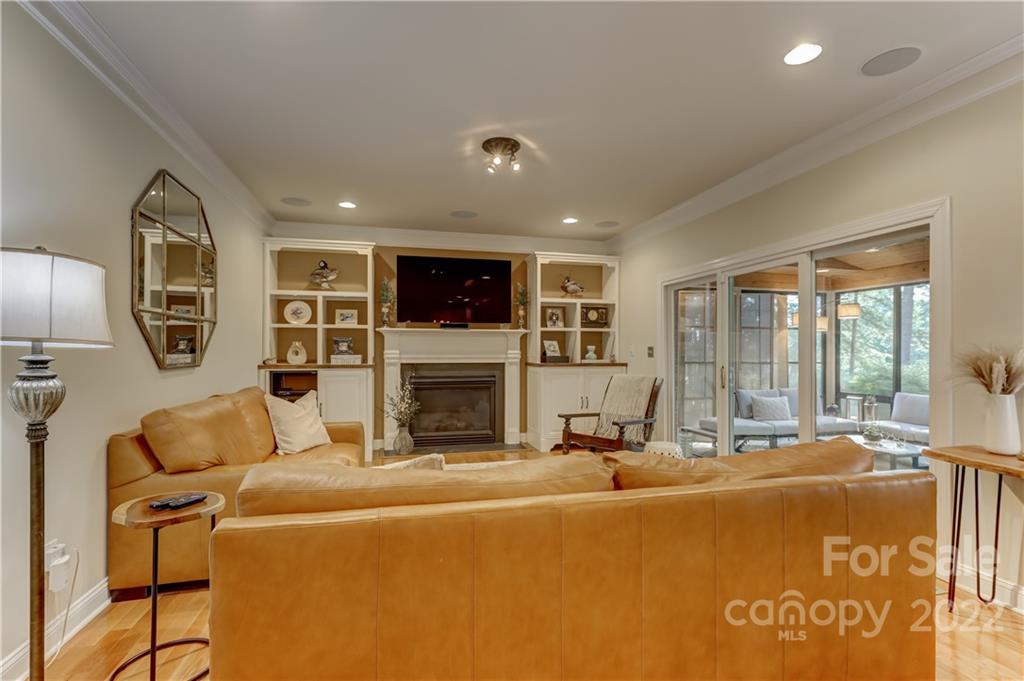 16627 Turtle Point Road Charlotte, NC 28278 - Photo 15 of 48 Gallery Image 15