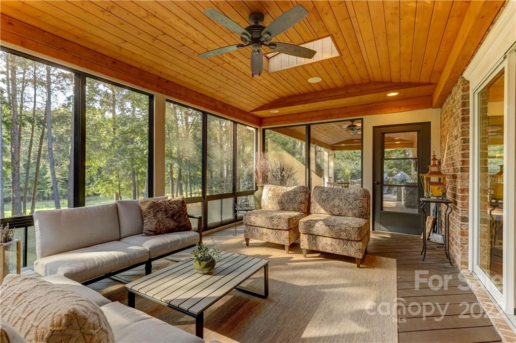16627 Turtle Point Road Charlotte, NC 28278 - Photo 18 of 48 Gallery Image 18