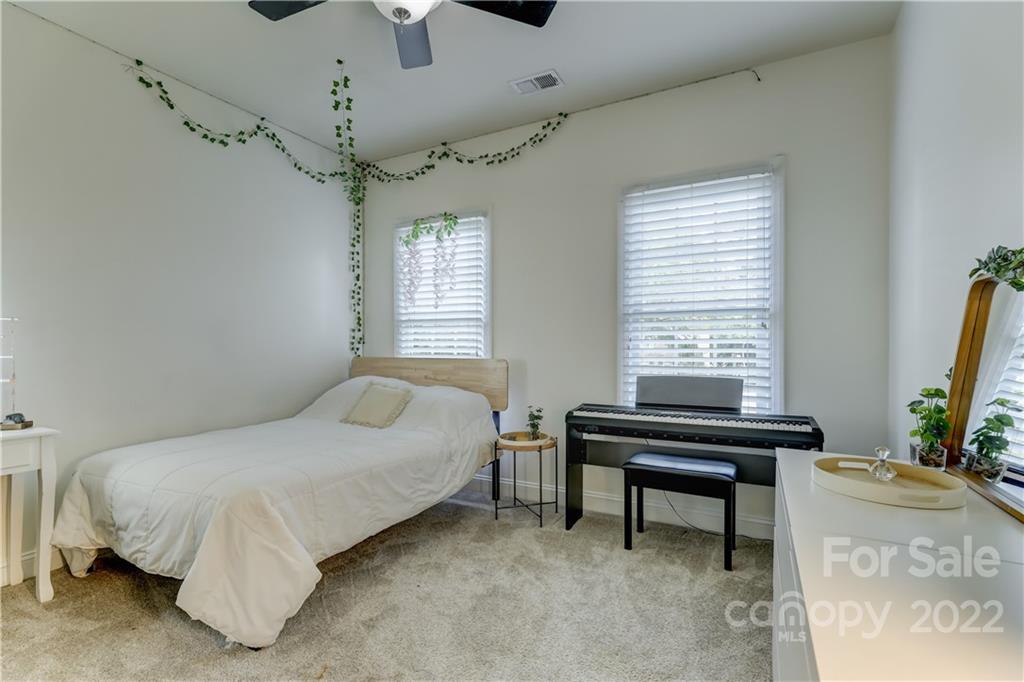 16627 Turtle Point Road Charlotte, NC 28278 - Photo 36 of 48 Gallery Image 36