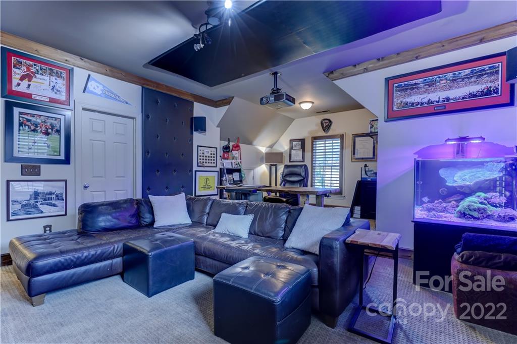 16627 Turtle Point Road Charlotte, NC 28278 - Photo 37 of 48 Gallery Image 37