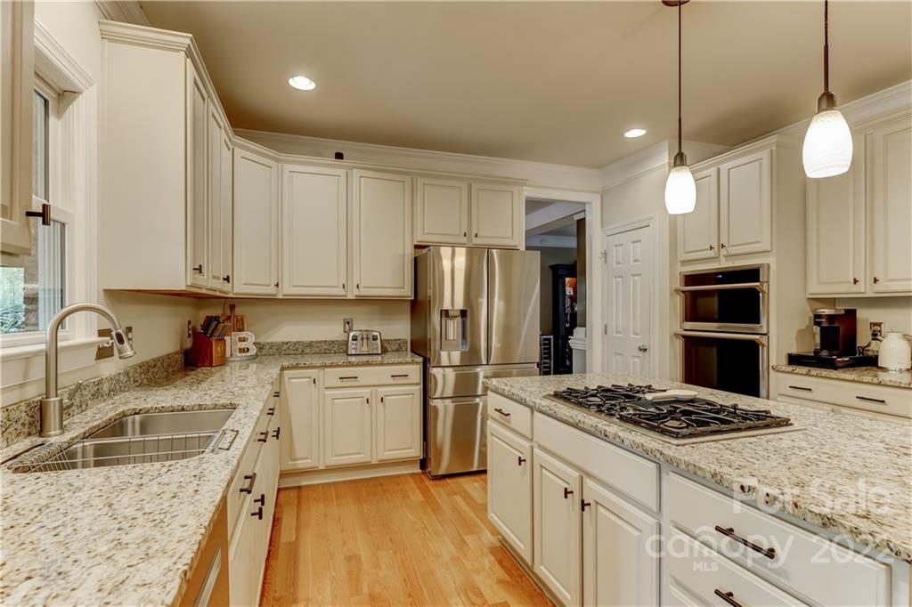 16627 Turtle Point Road Charlotte, NC 28278 - Photo 10 of 48 Gallery Image 10