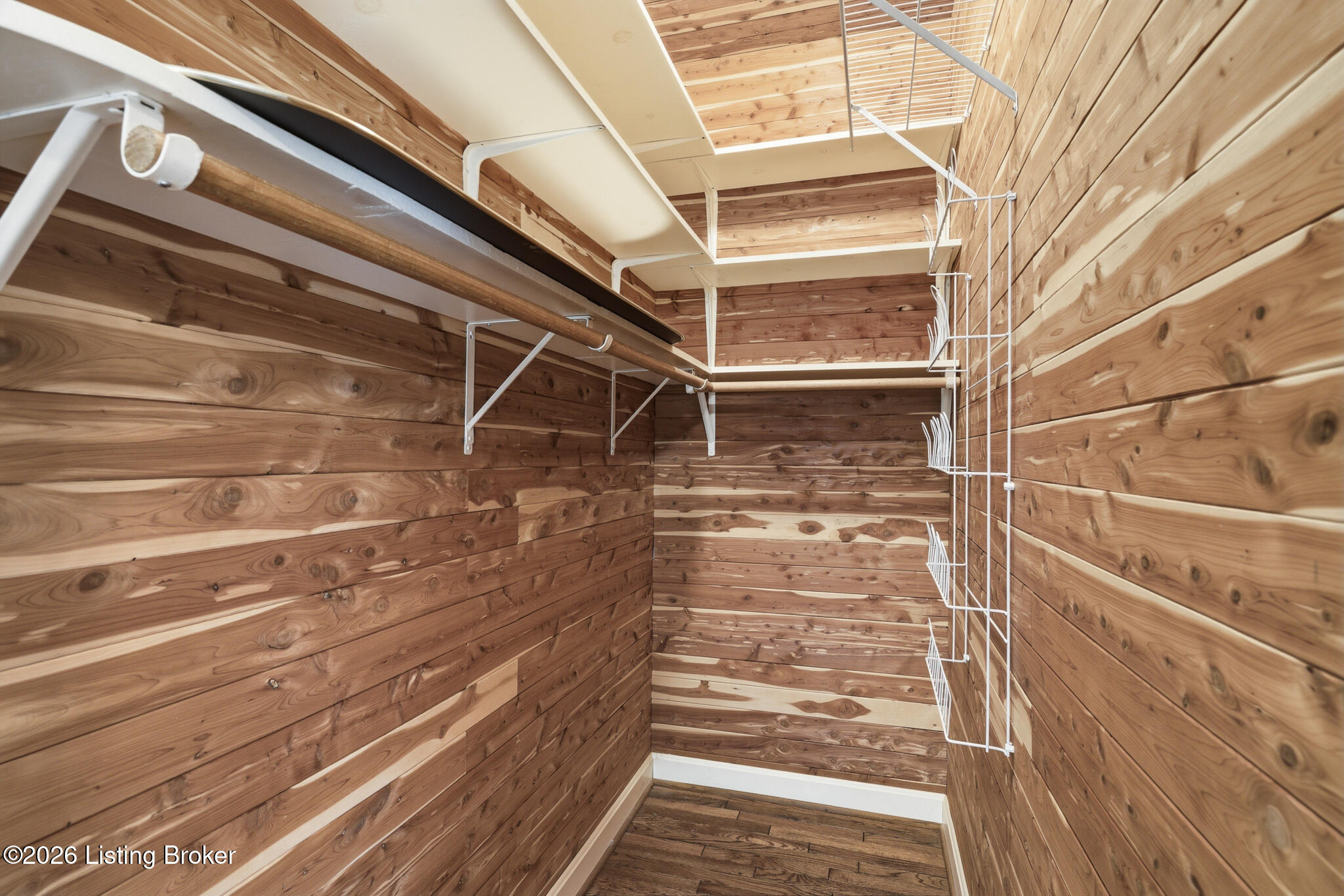 5523 Apache Road Louisville, KY 40207 - Photo 17 of 52 17-Primary 1 cedar lined closet