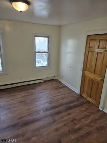 $2,000 | 310 East Jersey Street, Elizabeth Port, NJ 07206