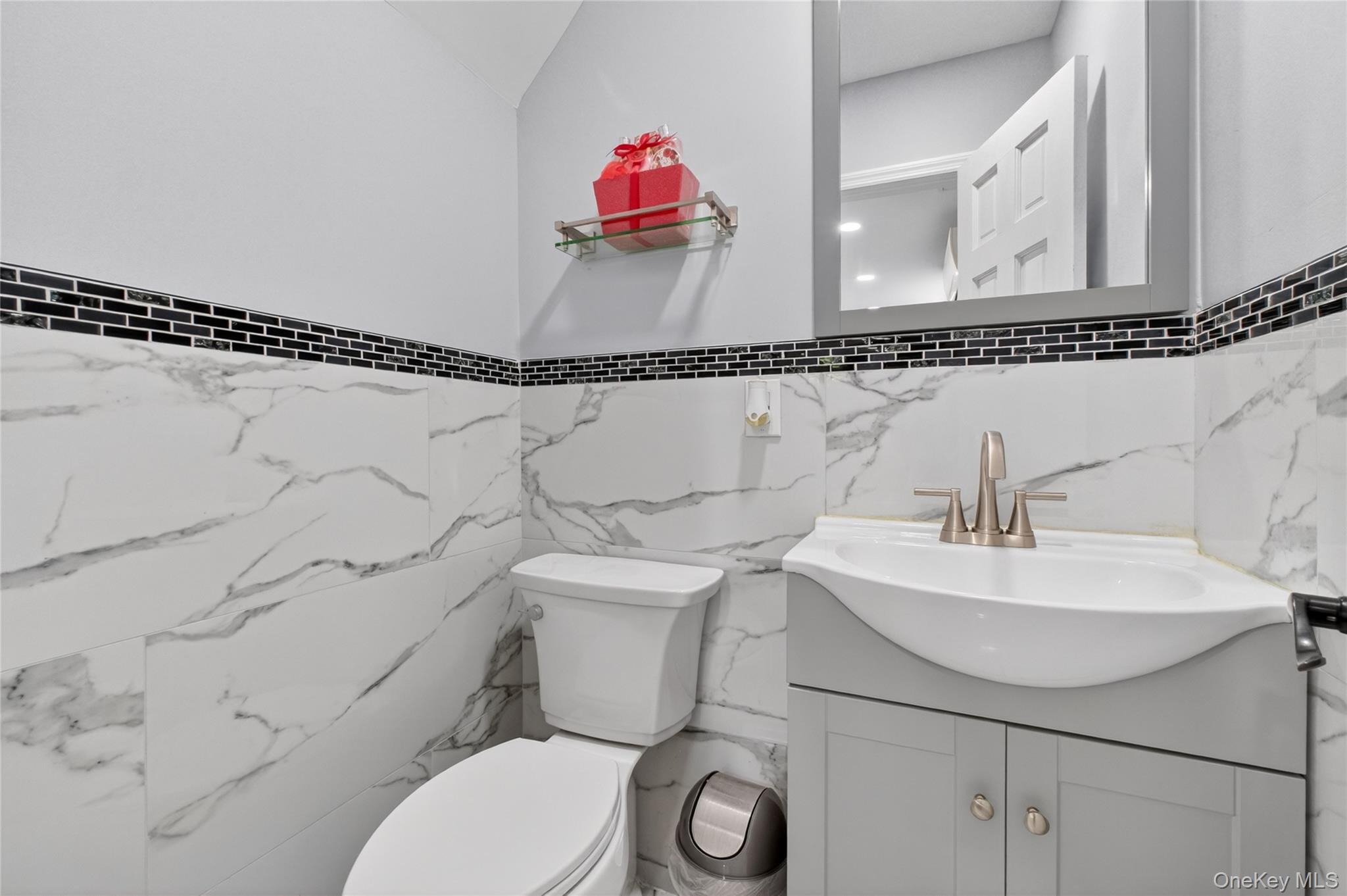 142 Hawleys Corners Road Highland, NY 12528 - Photo 28 of 43 Powder Room