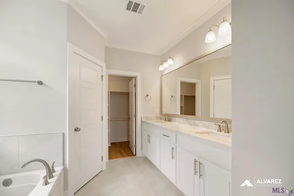 $362,990 | 10656 Deric Avenue, Denham Springs, LA 70726