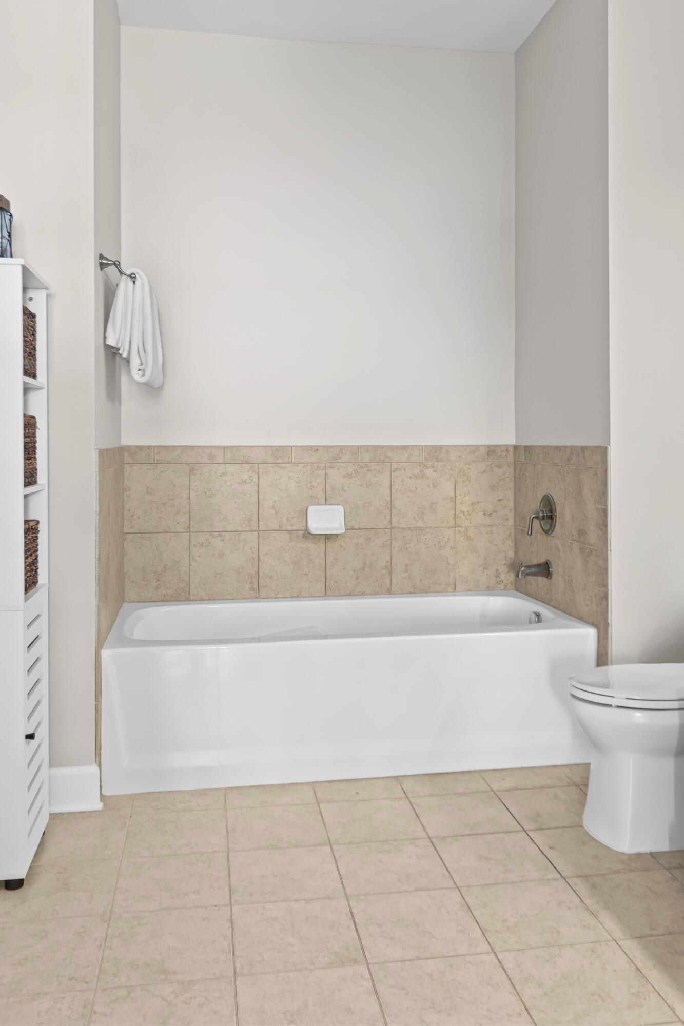 145 Pier View Street, Unit 403 Daniel Island, SC 29492 - Photo 14 of 48 photo_015