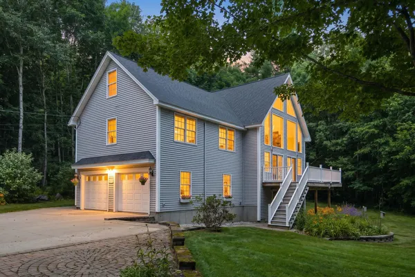 $875,000 | 43 Hoyt Drive, Monmouth, ME 04259