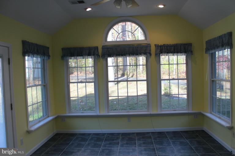 17617 Norwood Road Sandy Spring, MD 20860 - Photo 16 of 30 Sun room