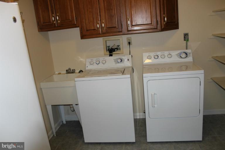 17617 Norwood Road Sandy Spring, MD 20860 - Photo 21 of 30 Laundry room