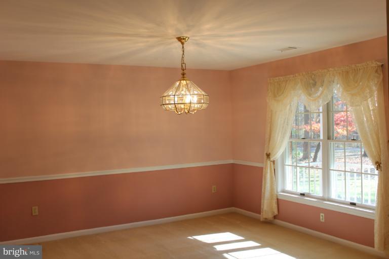 17617 Norwood Road Sandy Spring, MD 20860 - Photo 10 of 30 Dining Room