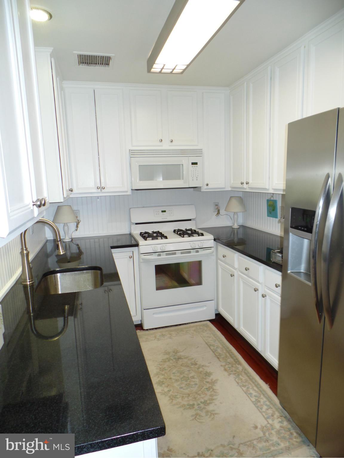 7421 Paxton Road Falls Church, VA 22043 - Photo 29 of 30 Kitchen
