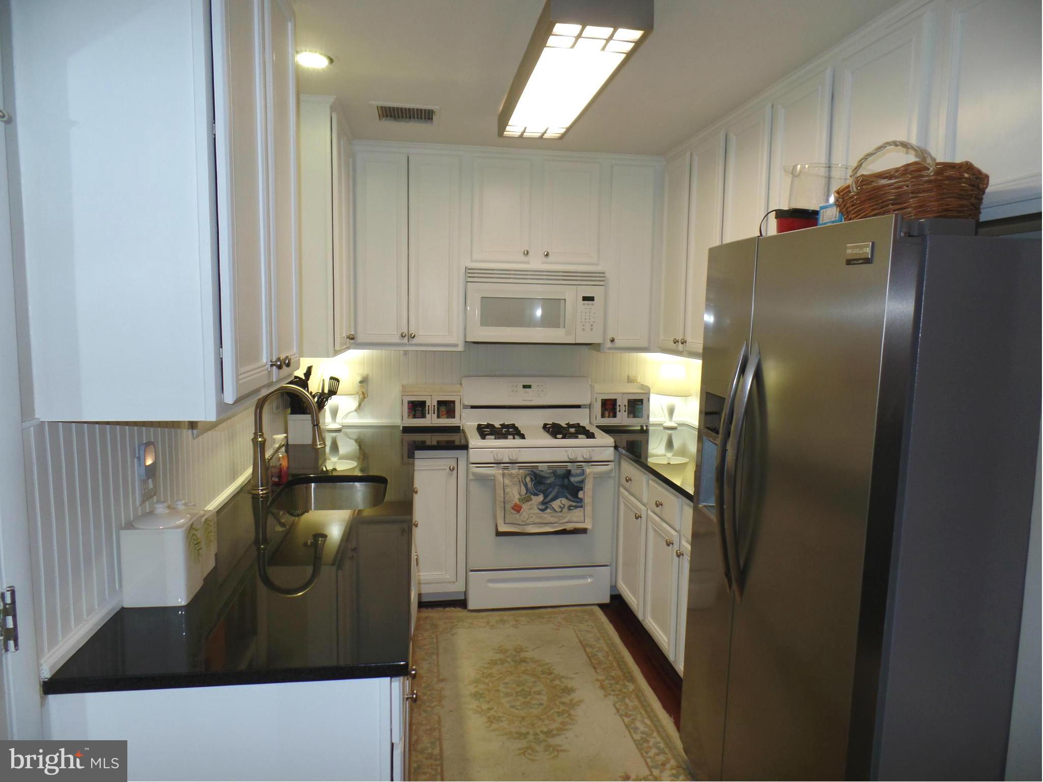 7421 Paxton Road Falls Church, VA 22043 - Photo 5 of 30 Kitchen