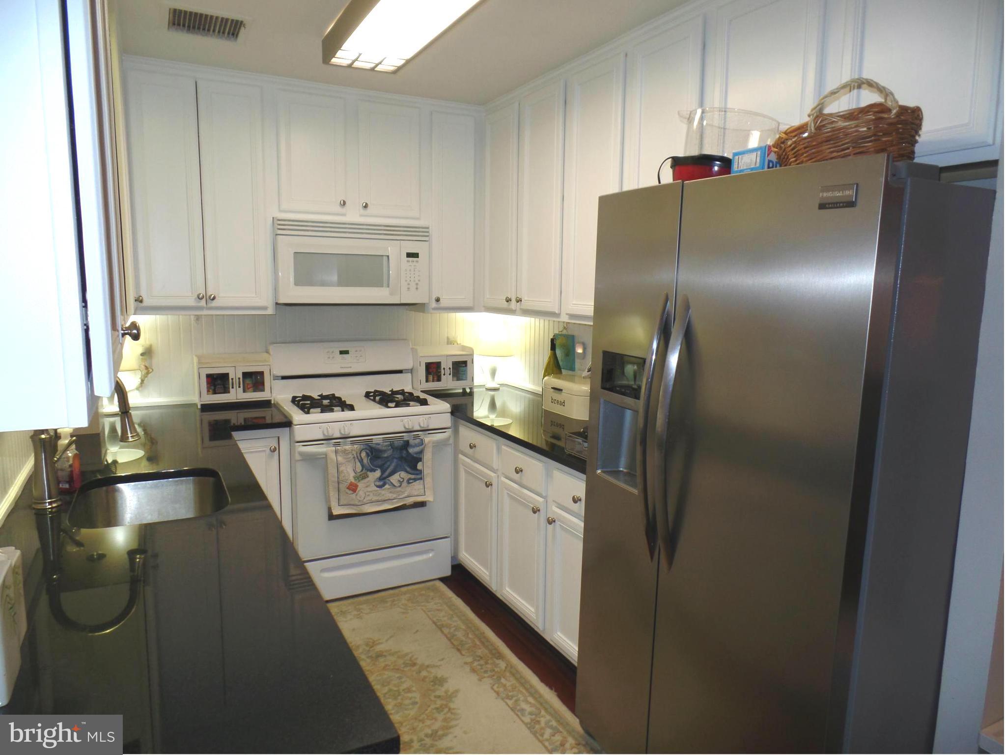 7421 Paxton Road Falls Church, VA 22043 - Photo 6 of 30 Kitchen