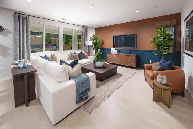 $610,990 | 2215 White Gold Way, Olivehurst, CA 95961