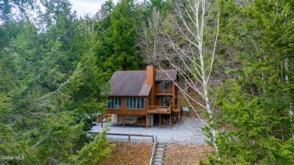 $575,000 | 441 East Kelm Pond Road, Warrensburg, NY 12817