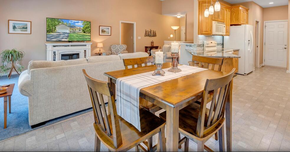 1811 Cutlass Road Moneta, VA 24121 - Photo 12 of 91 Dining Area