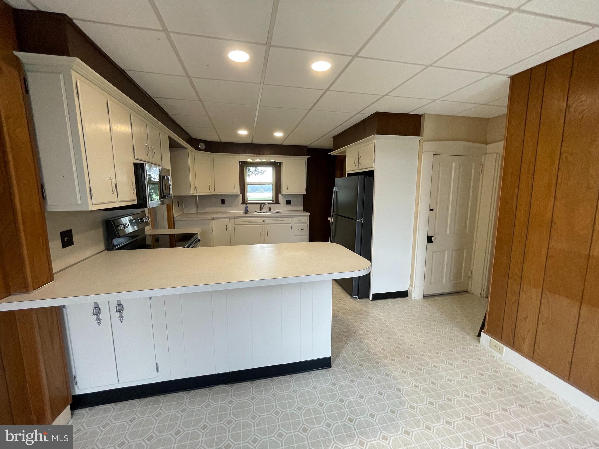 1556 Lime Valley Road Strasburg, PA 17579 - Photo 3 of 21