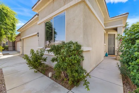 $385,000 | 39228 Calle Negrete, Indio, CA 92203
