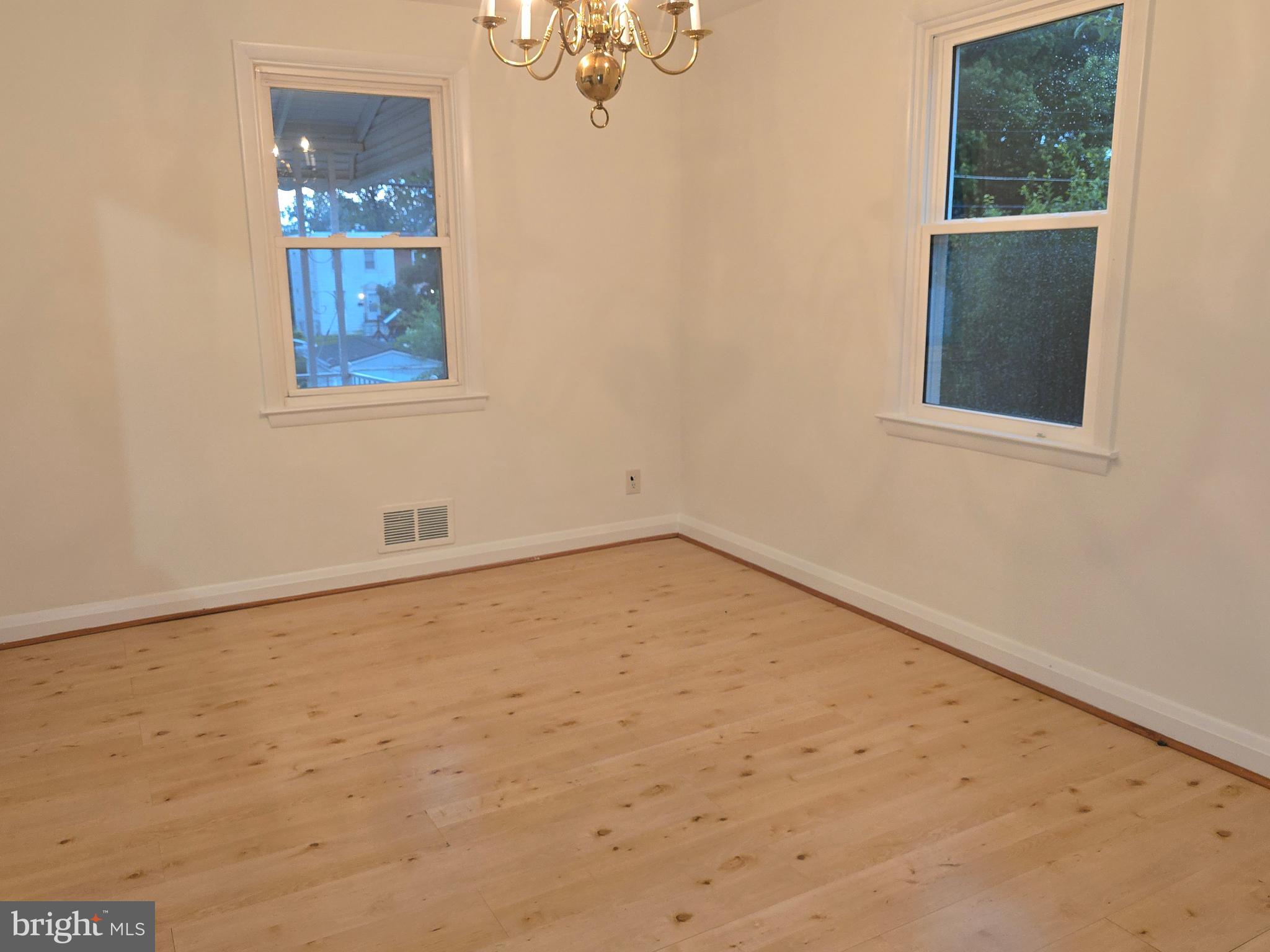 8625 Black Oak Road Baltimore, MD 21234 - Photo 22 of 36 an empty room with a window