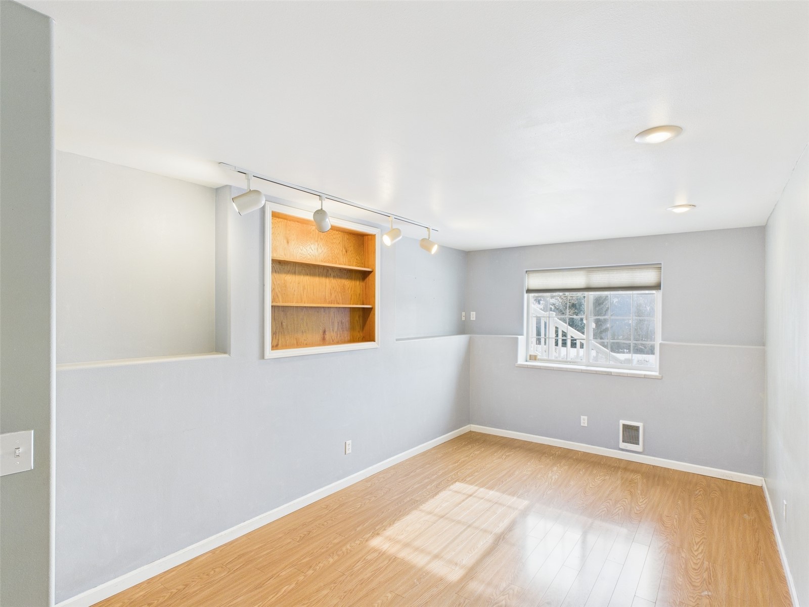 1023 North Adams Street Republic, WA 99166 - Photo 14 of 33 a view of a room with window
