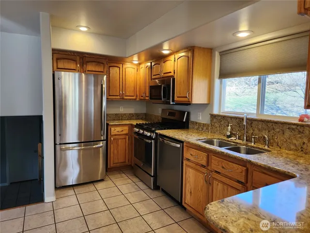 $370,000 | 1023 North Adams Street, Republic, WA 99166