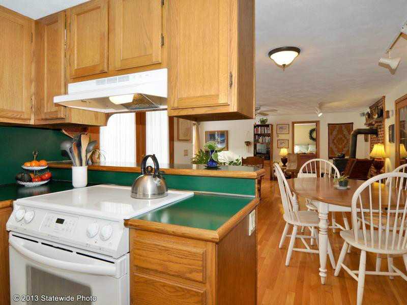 226 Shady Valley Road Coventry, RI 02816 - Photo 5 of 17 Kitchen.