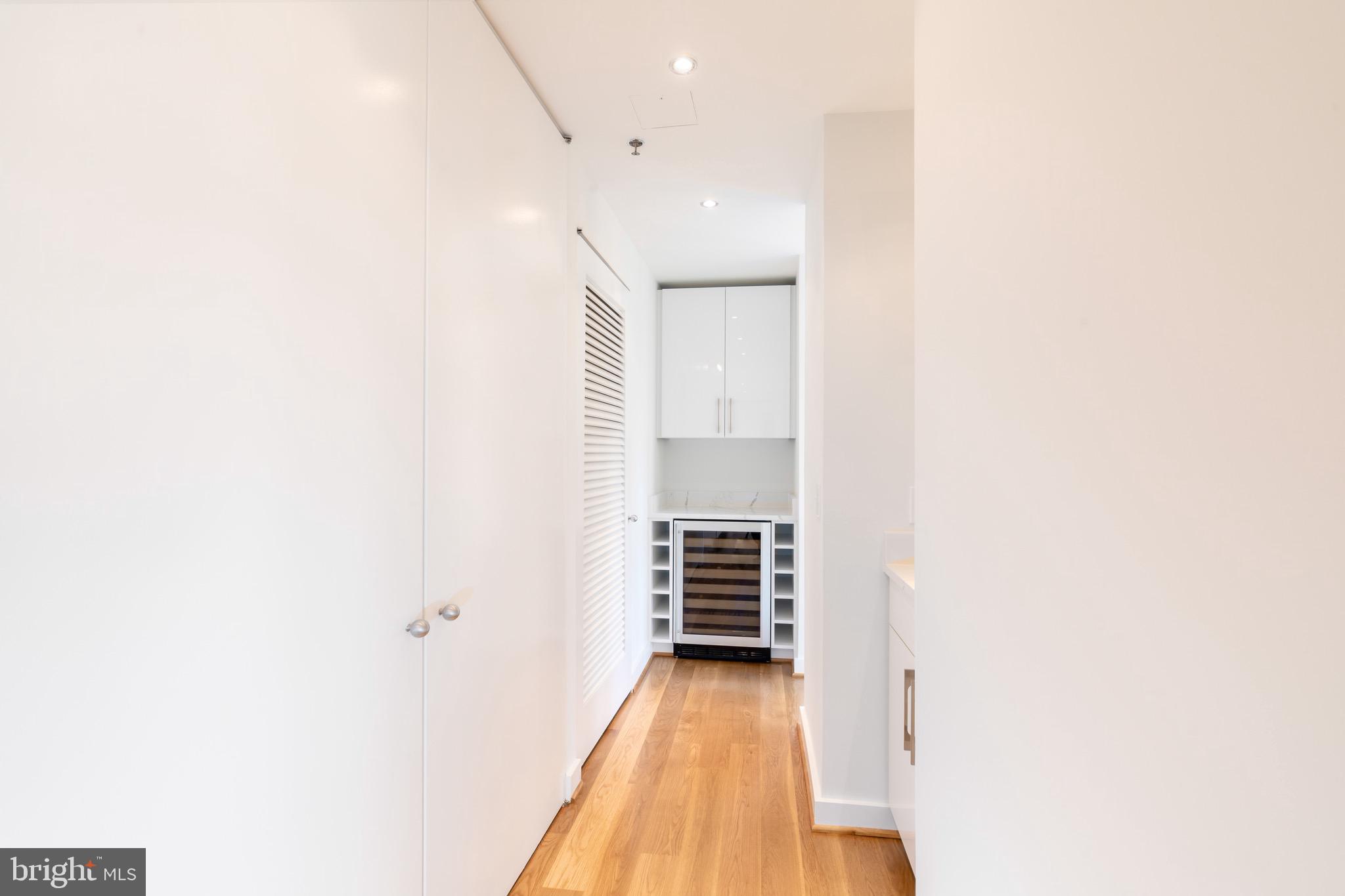 675 E Street Northwest, Unit 900 Washington, DC 20004 - Photo 11 of 46 Butler's pantry