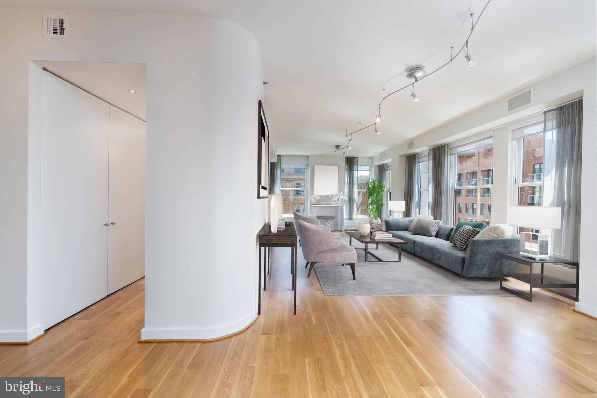 675 E Street Northwest, Unit 900 Washington, DC 20004 - Photo 15 of 46 Living room