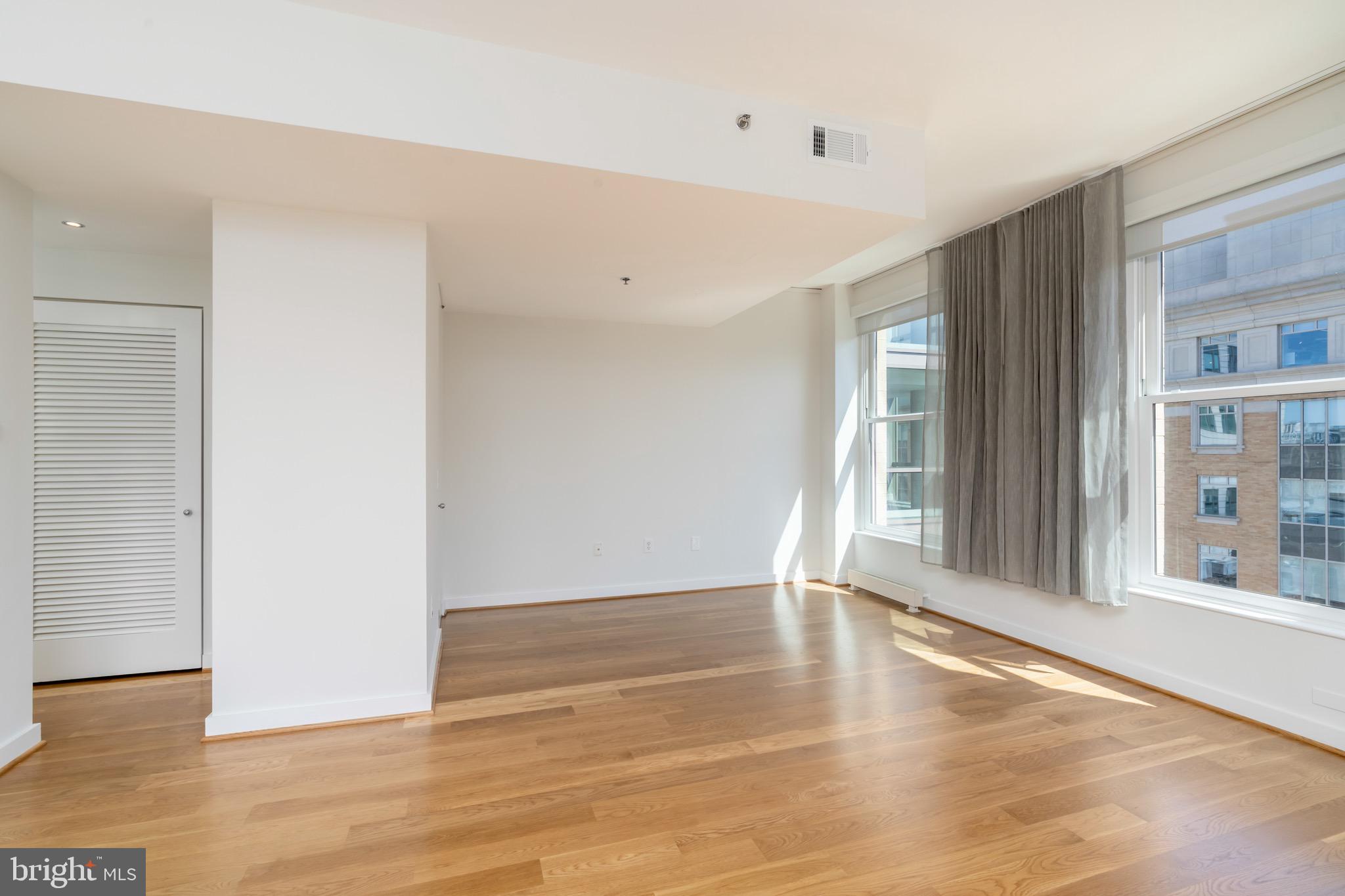 675 E Street Northwest, Unit 900 Washington, DC 20004 - Photo 24 of 46 Additional family/flexible space