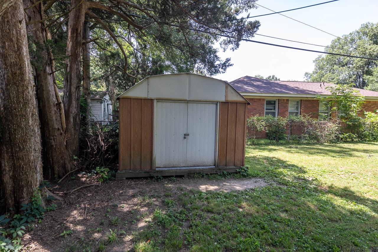 4927 Quince Road Memphis, TN 38117 - Photo 14 of 17