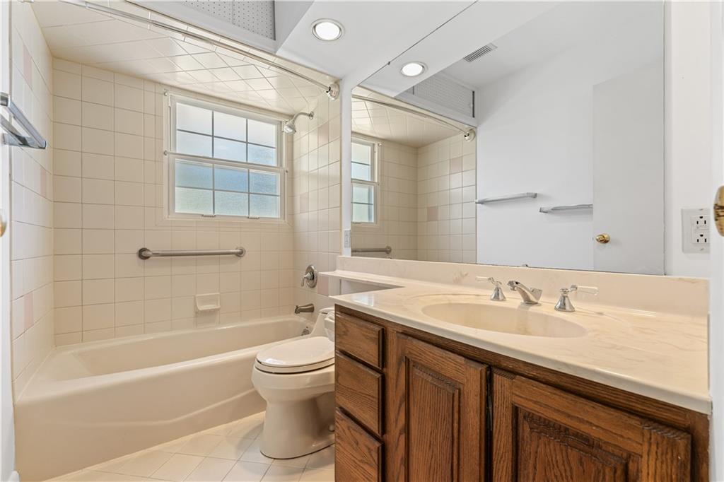 55 Chestnut Street Beaver, PA 15009 - Photo 16 of 19 Full bath with shower